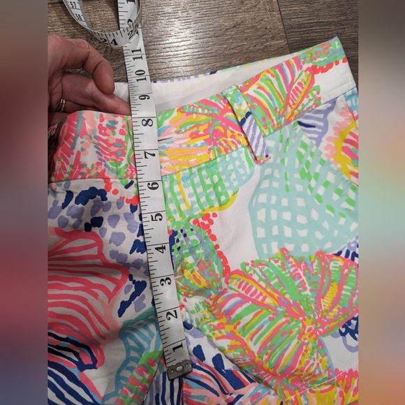 Lilly Pulitzer Size 2 Callahan Shorts Tropical Beach Resort Summer Pool Vacation - Picture 3 of 6